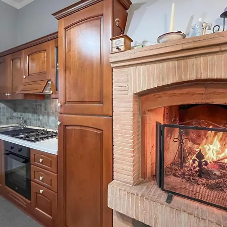 Awesome Apartment In Papiano With Wifi Caiano