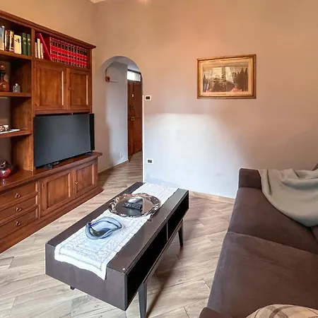 Apartament Awesome Apartment In Papiano With Wifi *
