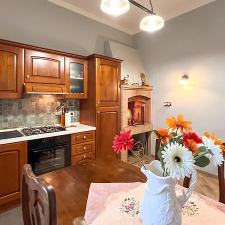 Awesome Apartment In Papiano With Wifi Apartament